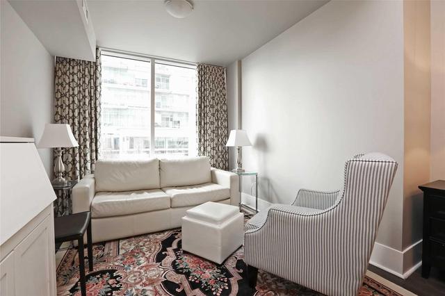 Th114 - 29 Queens Quay E, Condo with 2 bedrooms, 3 bathrooms and 1 parking in Toronto ON | Image 13