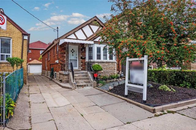 330 Sammon Ave, House detached with 2 bedrooms, 2 bathrooms and 3 parking in Toronto ON | Image 1