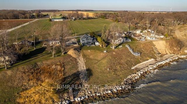 193 Mccormick Beach Rd, House detached with 4 bedrooms, 2 bathrooms and 7 parking in Essex ON | Image 18