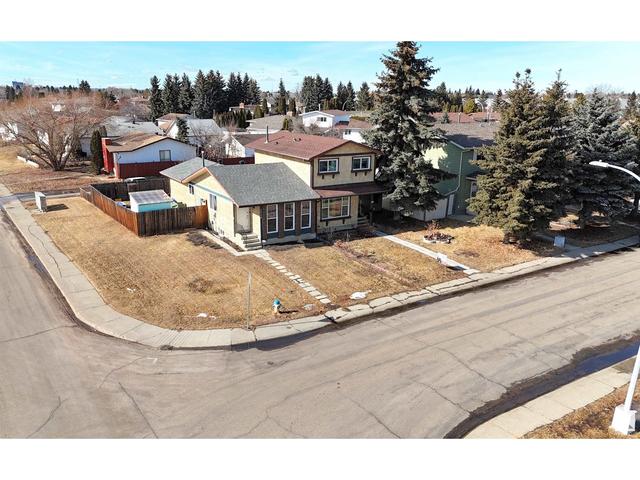 2510 78 St Nw, House semidetached with 4 bedrooms, 2 bathrooms and null parking in Edmonton AB | Image 22
