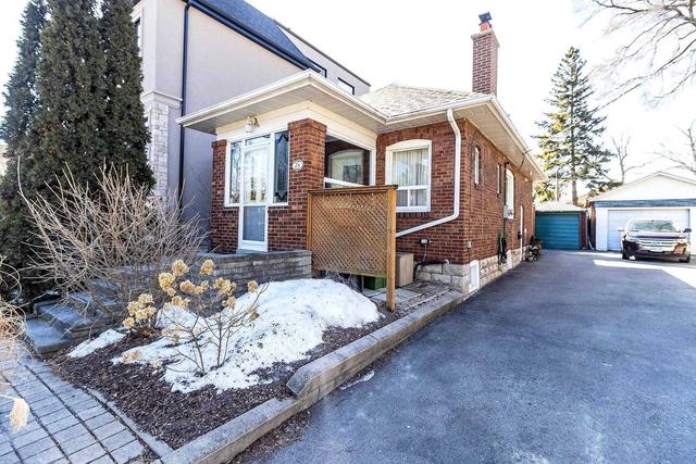 78 Superior Ave, House detached with 2 bedrooms, 2 bathrooms and 2 parking in Toronto ON | Image 12