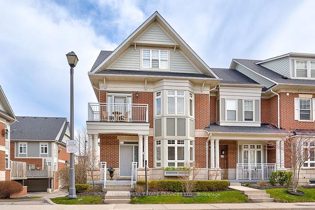 28 - 19 Compass Way, Townhouse with 4 bedrooms, 4 bathrooms and 4 parking in Mississauga ON | Image 1
