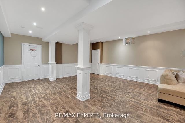 128 Orleans Circ, House detached with 4 bedrooms, 5 bathrooms and 10 parking in Vaughan ON | Image 24
