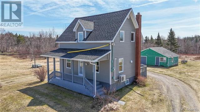 607 Des Acadiens Boulevard, House detached with 2 bedrooms, 1 bathrooms and null parking in Bertrand NB | Image 3