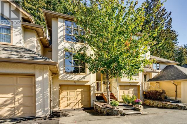 502 - 510 Marsett Pl, House attached with 3 bedrooms, 3 bathrooms and 2 parking in Saanich BC | Card Image