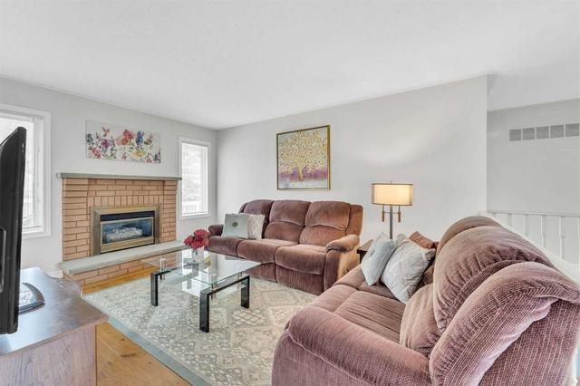 85 Cityview Circ, House detached with 2 bedrooms, 4 bathrooms and 4 parking in Barrie ON | Image 11