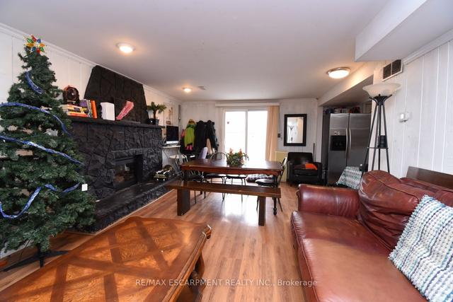 64 Brookstream Crt, House semidetached with 3 bedrooms, 2 bathrooms and 1 parking in Hamilton ON | Image 10