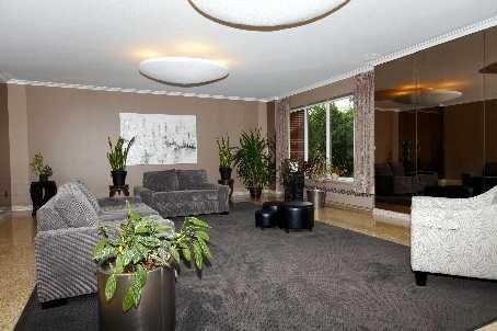 504 - 800 Kennedy Rd N, Condo with 1 bedrooms, 1 bathrooms and null parking in Toronto ON | Image 3