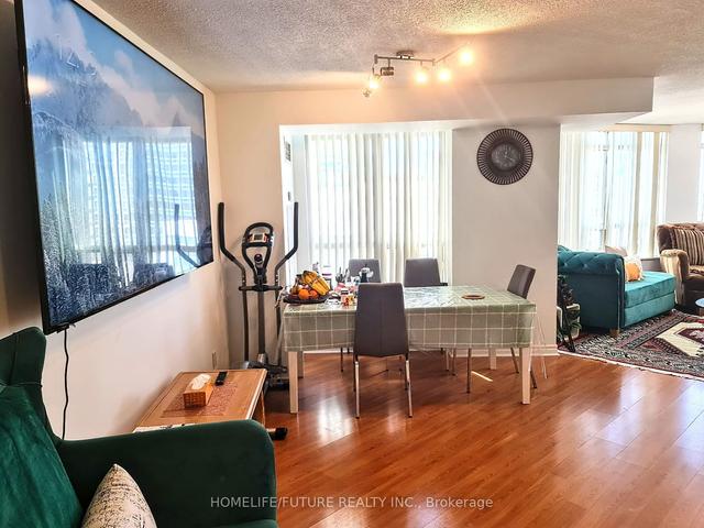 1225 - 3888 Duke Of York Blvd, Condo with 3 bedrooms, 2 bathrooms and 1 parking in Mississauga ON | Image 9