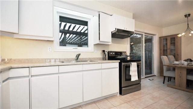 2220 Elmhurst Ave, House detached with 3 bedrooms, 2 bathrooms and 4 parking in Oakville ON | Image 6
