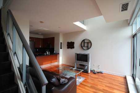 uph01 - 1 Avondale Ave, Condo with 1 bedrooms, 2 bathrooms and 1 parking in Toronto ON | Image 3