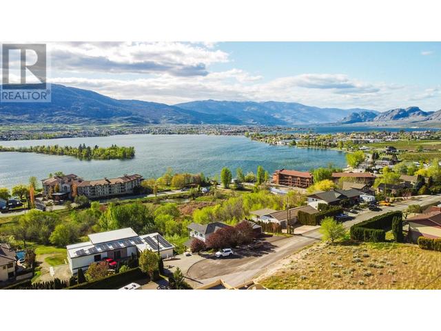 4004 39th Street, House detached with 2 bedrooms, 2 bathrooms and 3 parking in Okanagan Similkameen A BC | Image 30
