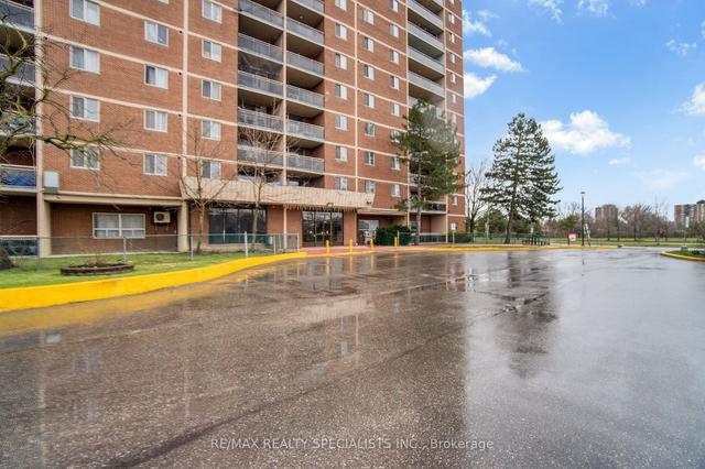 504 - 49 Silverstone Dr, Condo with 3 bedrooms, 2 bathrooms and 1 parking in Toronto ON | Image 32