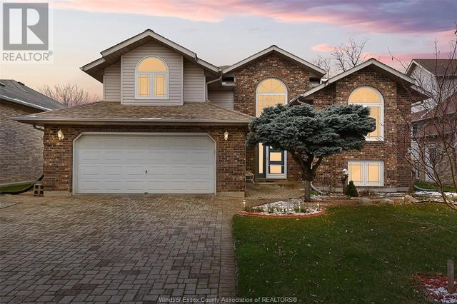 4661 Shadetree Crescent, House detached with 5 bedrooms, 3 bathrooms and null parking in Windsor ON | Image 1