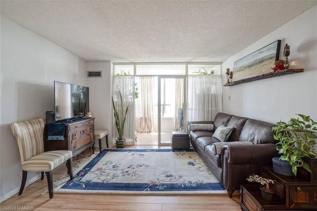 601 - 400 Webb Drive, House attached with 2 bedrooms, 1 bathrooms and 1 parking in Mississauga ON | Image 16