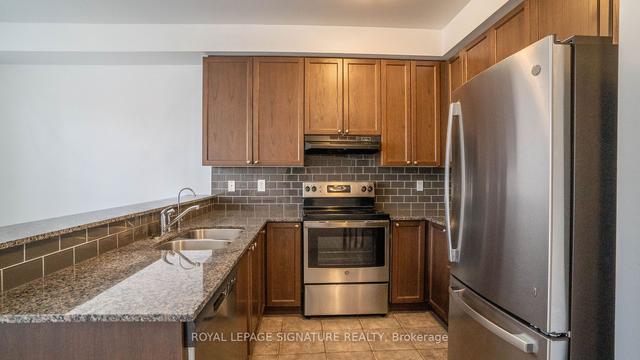 8 Bakewell St, Townhouse with 3 bedrooms, 3 bathrooms and 2 parking in Brampton ON | Image 17
