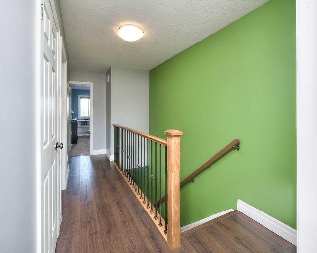 8a - 1180 Countrystone Dr, Townhouse with 3 bedrooms, 2 bathrooms and 2 parking in Kitchener ON | Image 4