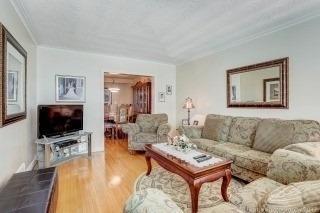 18 Lantos Crt, House semidetached with 3 bedrooms, 2 bathrooms and 3 parking in Toronto ON | Image 16