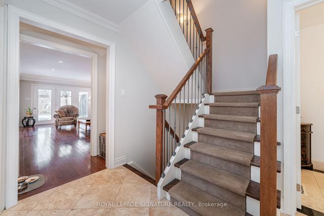2521 Glamworth Cres, House semidetached with 3 bedrooms, 3 bathrooms and 5 parking in Mississauga ON | Image 9