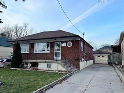 4 Clearview Hts, House detached with 3 bedrooms, 2 bathrooms and 2 parking in Toronto ON | Image 1