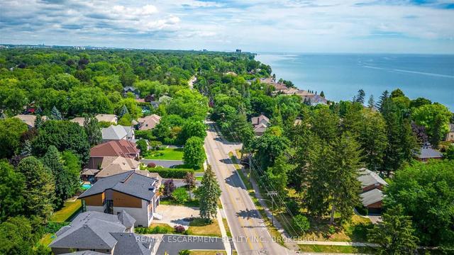 3355 Lakeshore Rd, House detached with 4 bedrooms, 6 bathrooms and 6 parking in Burlington ON | Image 32