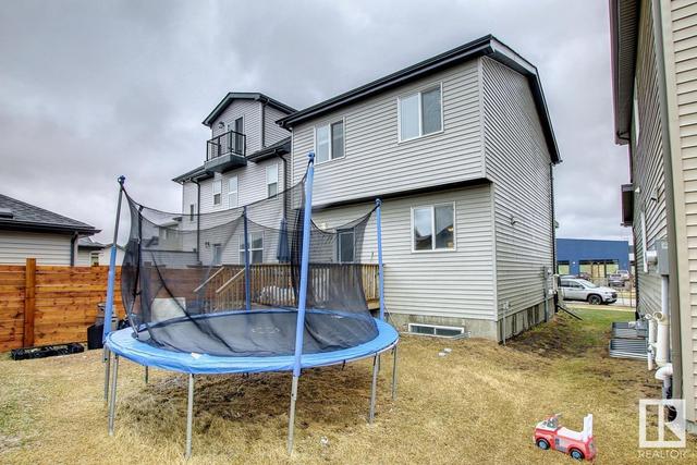 3718 8 Av Sw, House detached with 4 bedrooms, 3 bathrooms and null parking in Edmonton AB | Image 47