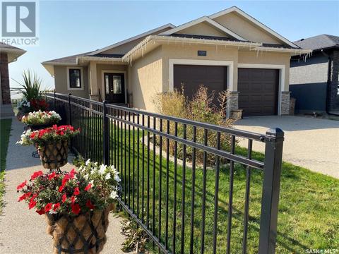 8709 Kestral Drive, House detached with 2 bedrooms, 2 bathrooms and null parking in Regina SK | Card Image