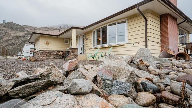 1075 Rockcliffe Road, House detached with 5 bedrooms, 2 bathrooms and 4 parking in Oliver BC | Image 75