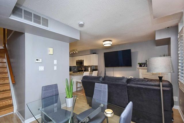 507 - 5 Sudbury St, Townhouse with 2 bedrooms, 1 bathrooms and 1 parking in Toronto ON | Image 10