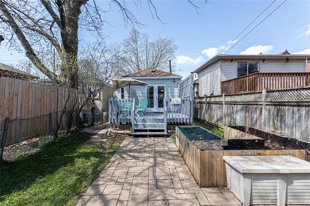 35 East 22nd Street, House detached with 2 bedrooms, 1 bathrooms and 1 parking in Hamilton ON | Image 22