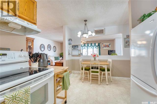107 2nd Street W, House detached with 3 bedrooms, 3 bathrooms and null parking in Pierceland SK | Image 5