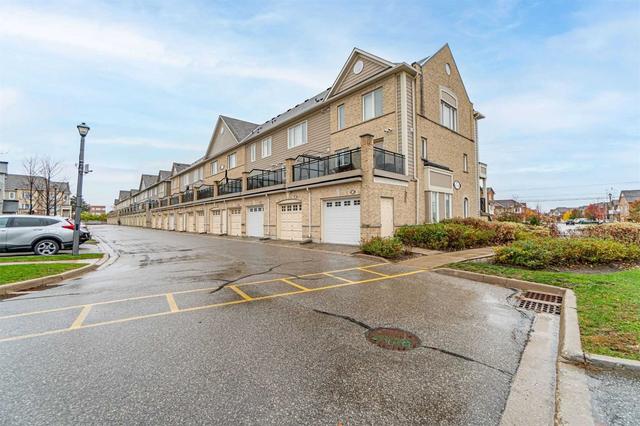 60 Fairwood Circ, Townhouse with 1 bedrooms, 1 bathrooms and 2 parking in Brampton ON | Image 20