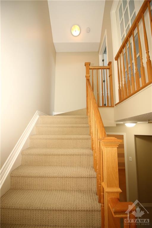 975 Gosnell Terrace, Townhouse with 4 bedrooms, 3 bathrooms and 3 parking in Ottawa ON | Image 23