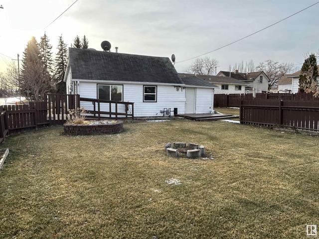 4910 47 St, House detached with 2 bedrooms, 1 bathrooms and null parking in Legal AB | Image 27