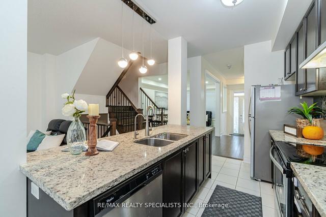 238 Inspire Blvd, House attached with 3 bedrooms, 3 bathrooms and 2 parking in Brampton ON | Image 8