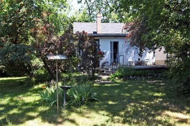 85 Drewry Ave, House detached with 2 bedrooms, 1 bathrooms and 3 parking in Toronto ON | Image 16