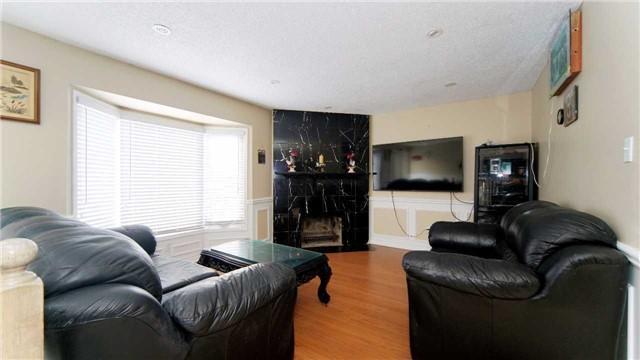 77 Peace Valley Cres, House detached with 3 bedrooms, 4 bathrooms and 4 parking in Brampton ON | Image 10