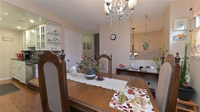 52 Carleton Pl, Townhouse with 3 bedrooms, 2 bathrooms and 2 parking in Brampton ON | Image 28