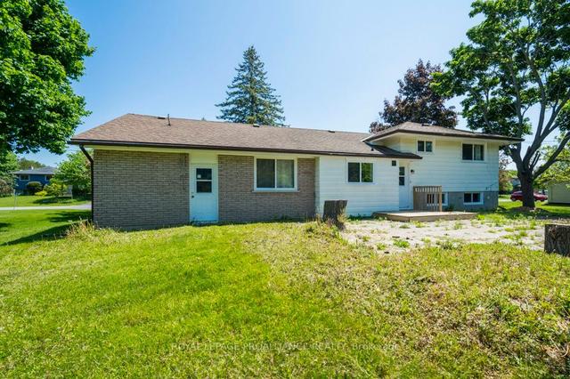 115 Colonial Rd, House detached with 3 bedrooms, 1 bathrooms and 2 parking in Quinte West ON | Image 16