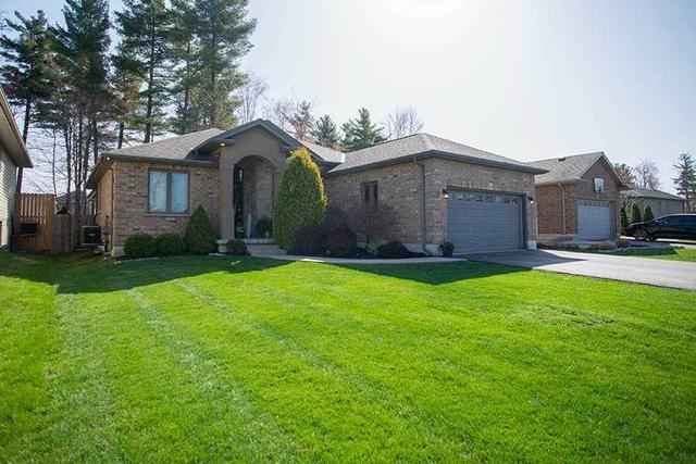 44 Wintergreen Cres, House detached with 2 bedrooms, 3 bathrooms and 4 parking in Norfolk County ON | Image 12