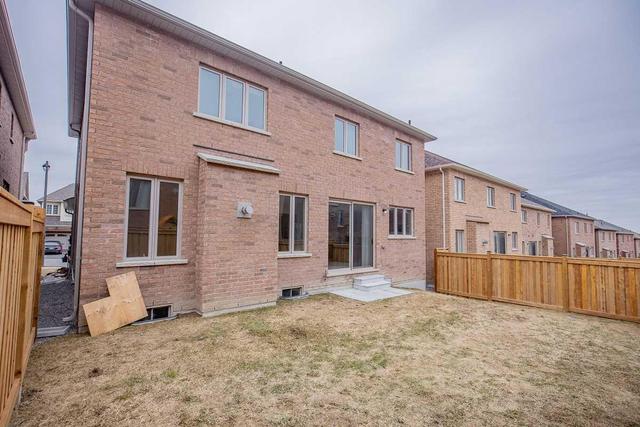 10 Ben Sinclair Ave, House detached with 4 bedrooms, 4 bathrooms and 4 parking in East Gwillimbury ON | Image 20