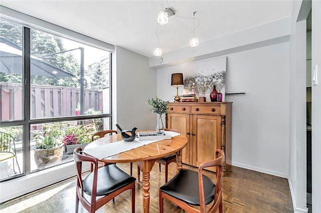 Th15 - 53 Mccaul St, Townhouse with 3 bedrooms, 3 bathrooms and 1 parking in Toronto ON | Image 6