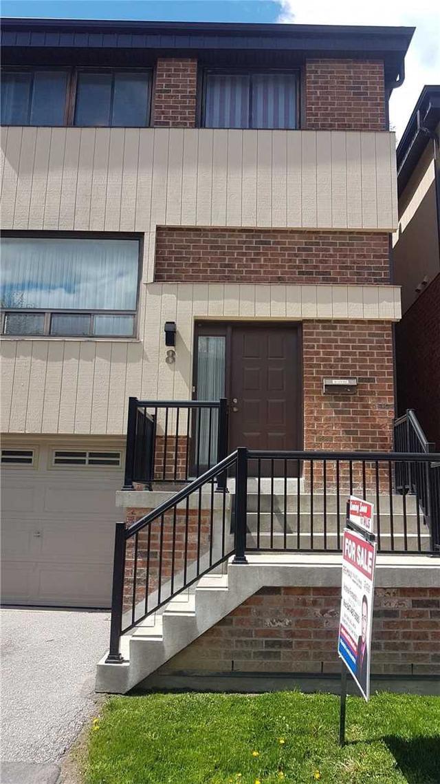 8 Maple Branch Path, Condo with 3 bedrooms, 3 bathrooms and 2 parking in Toronto ON | Image 1