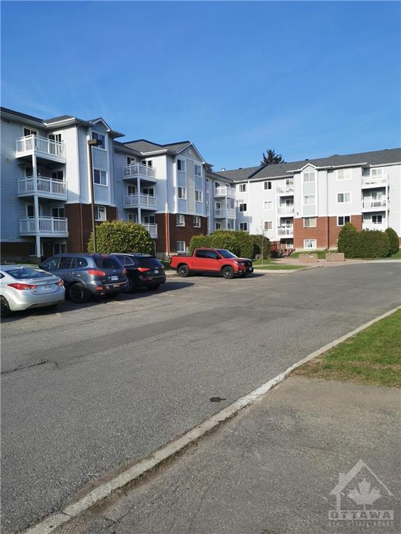 101 - 266 Lorry Greenberg Drive, Condo with 2 bedrooms, 1 bathrooms and 1 parking in Ottawa ON | Image 1