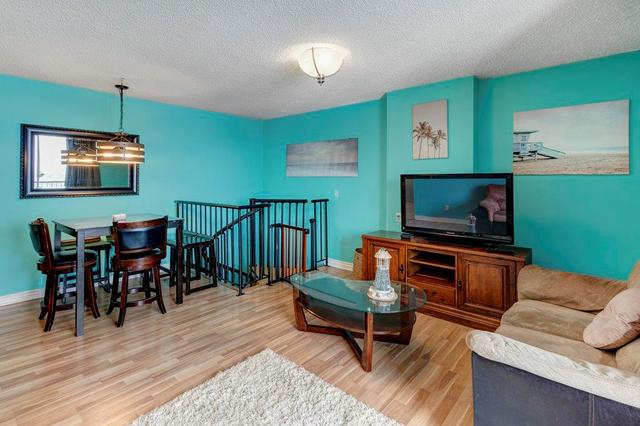 1203 - 4944 Dalton Drive Nw, Condo with 2 bedrooms, 1 bathrooms and 1 parking in Calgary AB | Card Image