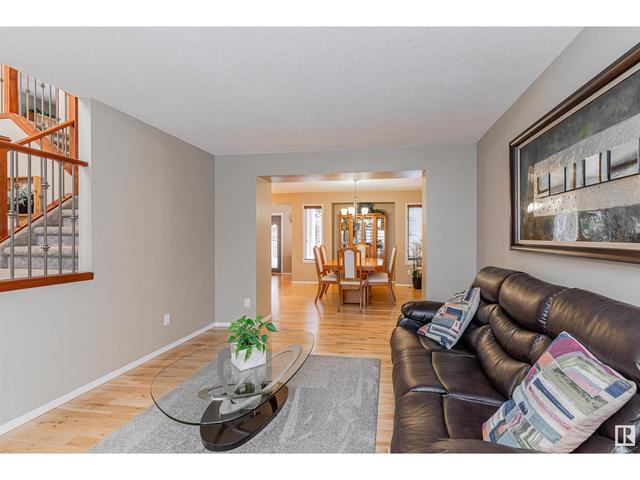 10 Harrold Pl, House detached with 4 bedrooms, 3 bathrooms and 4 parking in St. Albert AB | Image 5