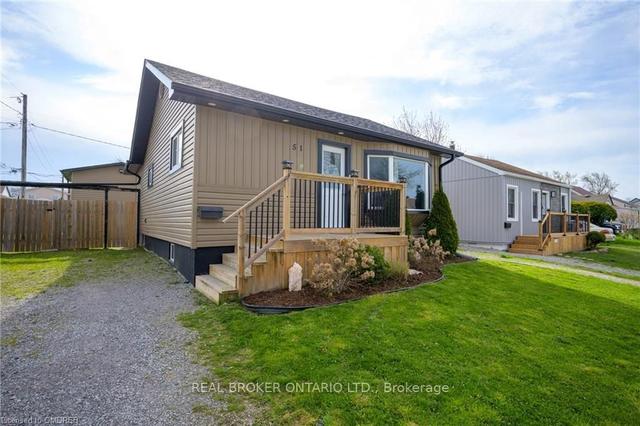 51 Bishop Rd, House detached with 2 bedrooms, 2 bathrooms and 5 parking in Welland ON | Image 12