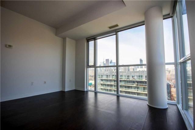 1001 - 25 Cole St, Condo with 2 bedrooms, 2 bathrooms and 1 parking in Toronto ON | Image 3