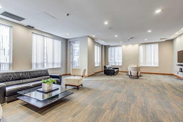 1806 - 256 Doris Ave, Condo with 2 bedrooms, 2 bathrooms and 1 parking in Toronto ON | Image 10
