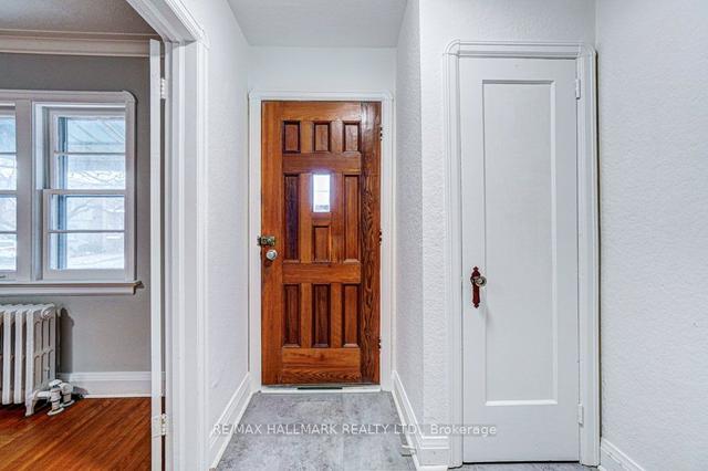 198 Woodville Ave, House semidetached with 3 bedrooms, 2 bathrooms and 2 parking in Toronto ON | Image 12
